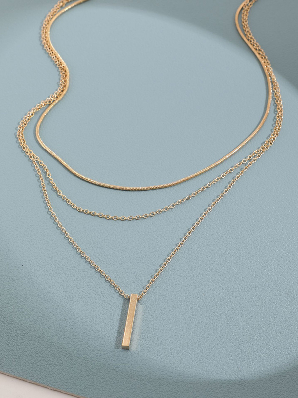 Personalized multi-layered necklace with small vertical pendant clavicle necklace - Image 10