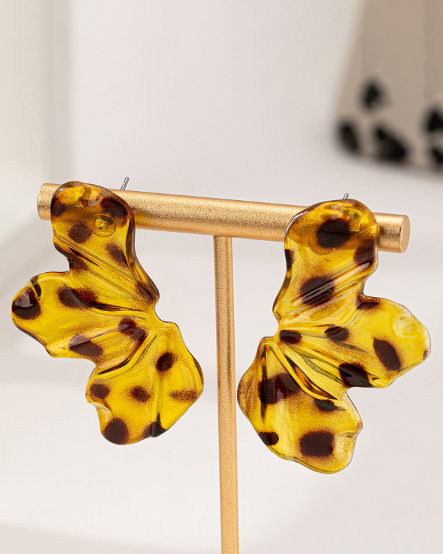 Fashionable and personalized acrylic leopard leaf flower earrings - Image 4