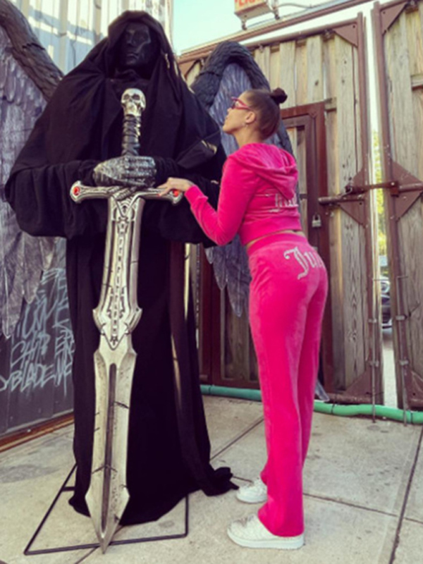 Women's casual solid color letter hot diamond sportswear long-sleeved hooded sweatshirt loose trousers two-piece suit - Image 22