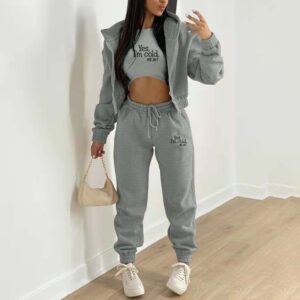 **Women's Fashion Casual Slogan Tracksuit Set**
