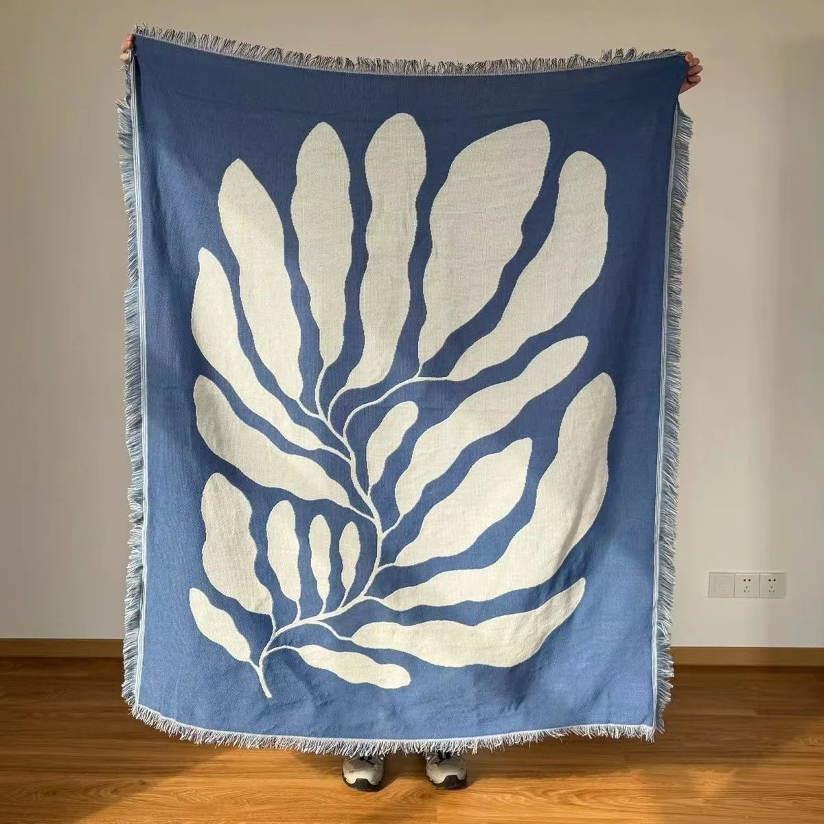 Casual Throw Blanket With Tassels Carpet Decor Blue Bed Sofa Leisure Mat Tapestry Sofa Blanket Wall Hanging Room Home Decoration - Image 3