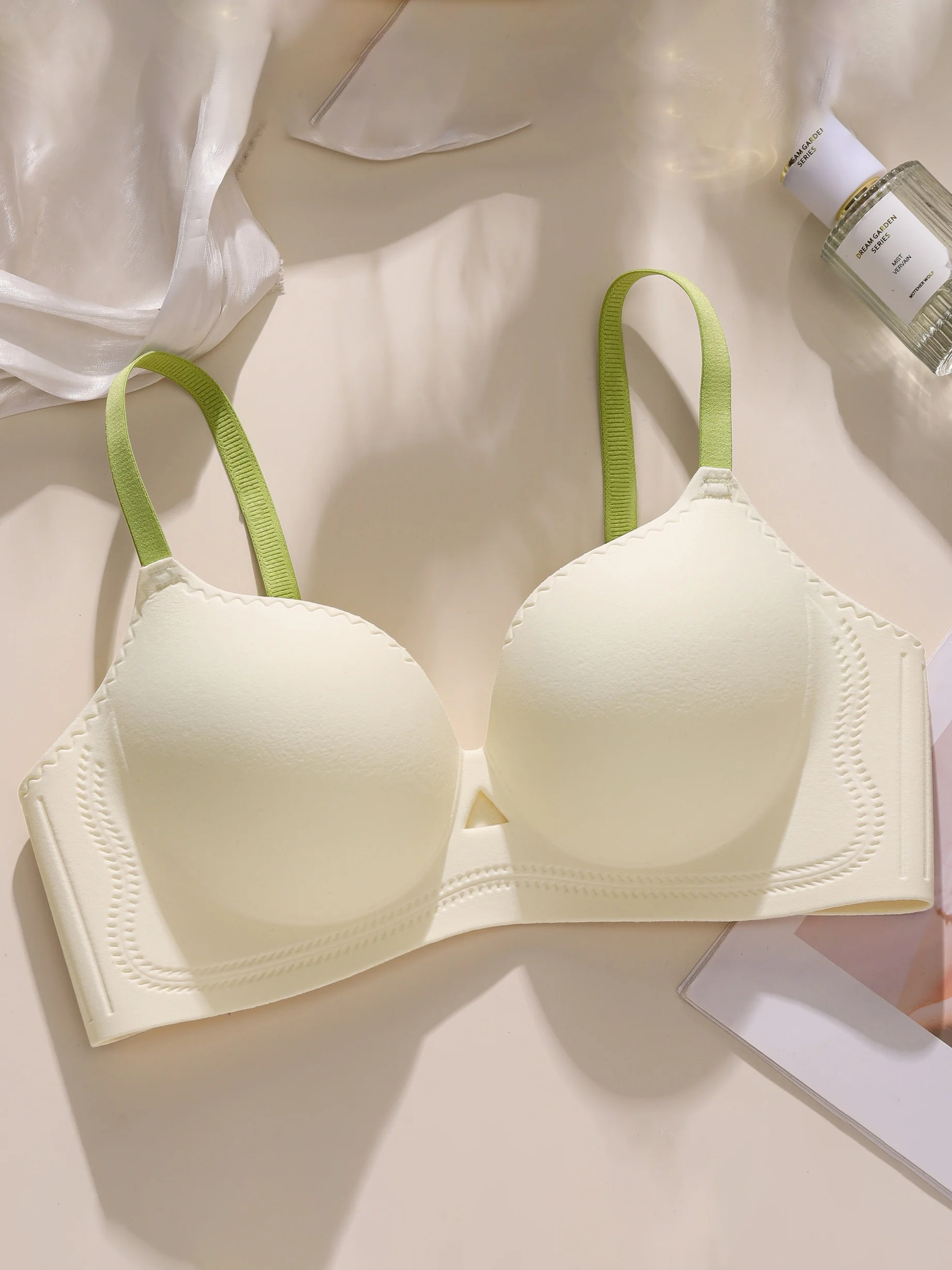 3D Cup Bra - Q-Soft & Plump Push-Up One-Piece Perfect for Small Busts Moulded Round Cup - Image 8