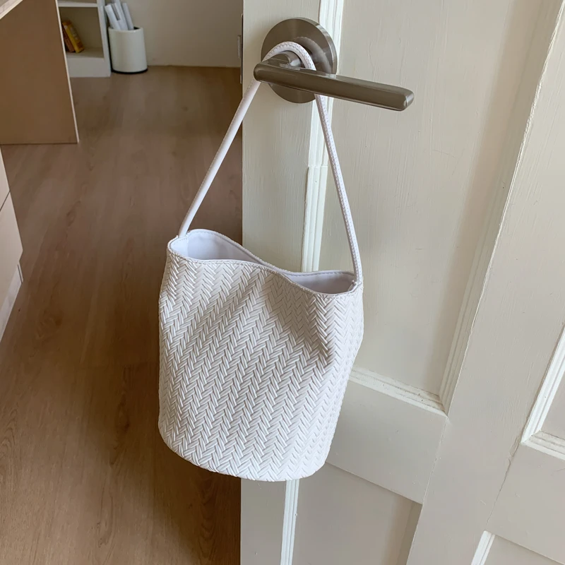 2025 New Summer Beach Bag For Women Retro Rattan Handamde Woven Handbag Underarm Bag Bohemian Straw Bucket Shopping Tote Bag - Image 7