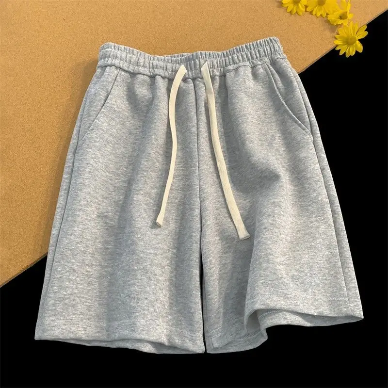 Trendy and Versatile Black Shorts for Boys Summer 2026 New Breathable Casual Five Quarter Pants Loose Straight Sports Pants - Image 2