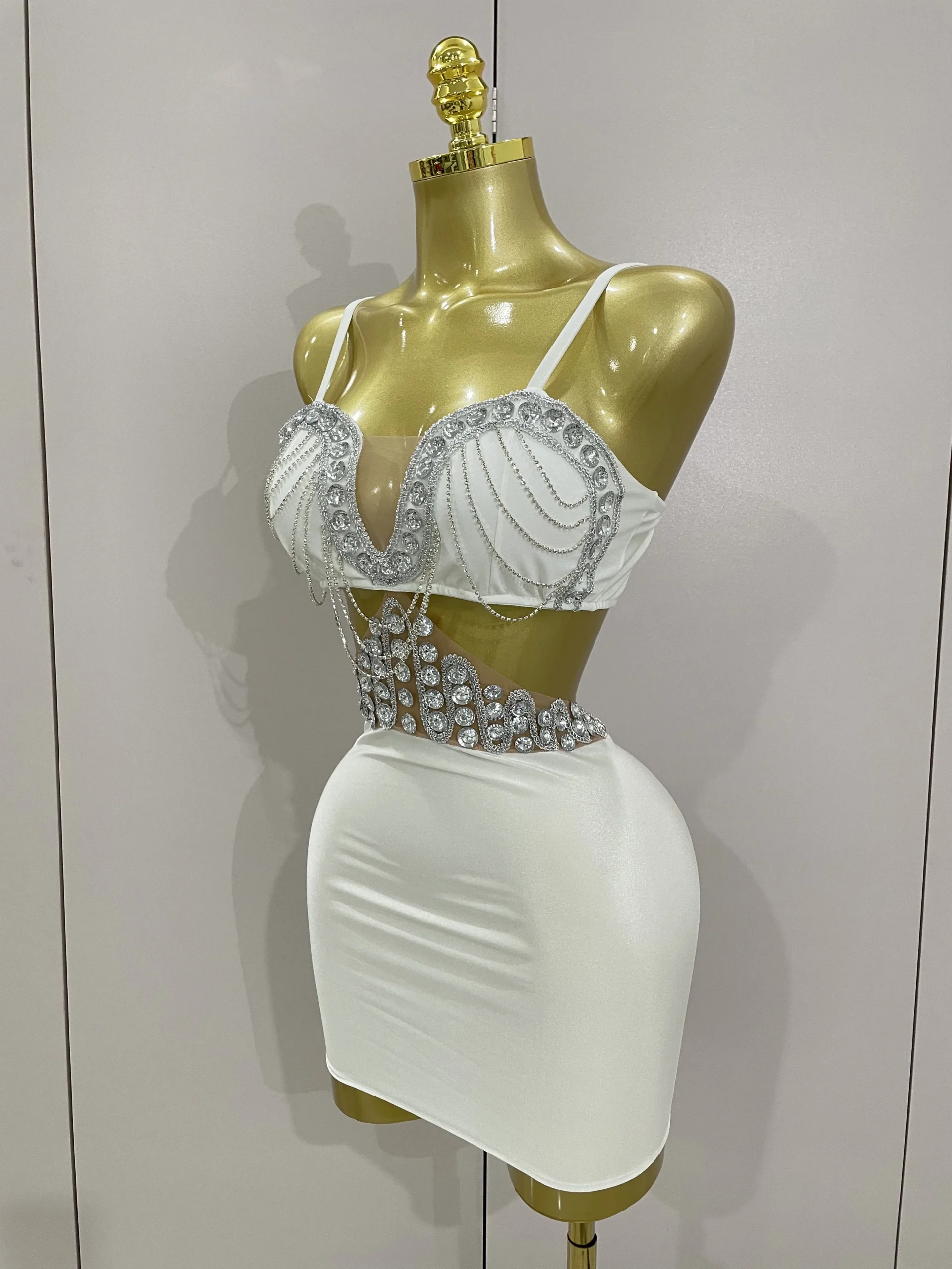 Luxury Rhinestone Chain Mini Dress – Elegant Sleeveless Bodycon for Evening & Birthday Parties - Image 2
