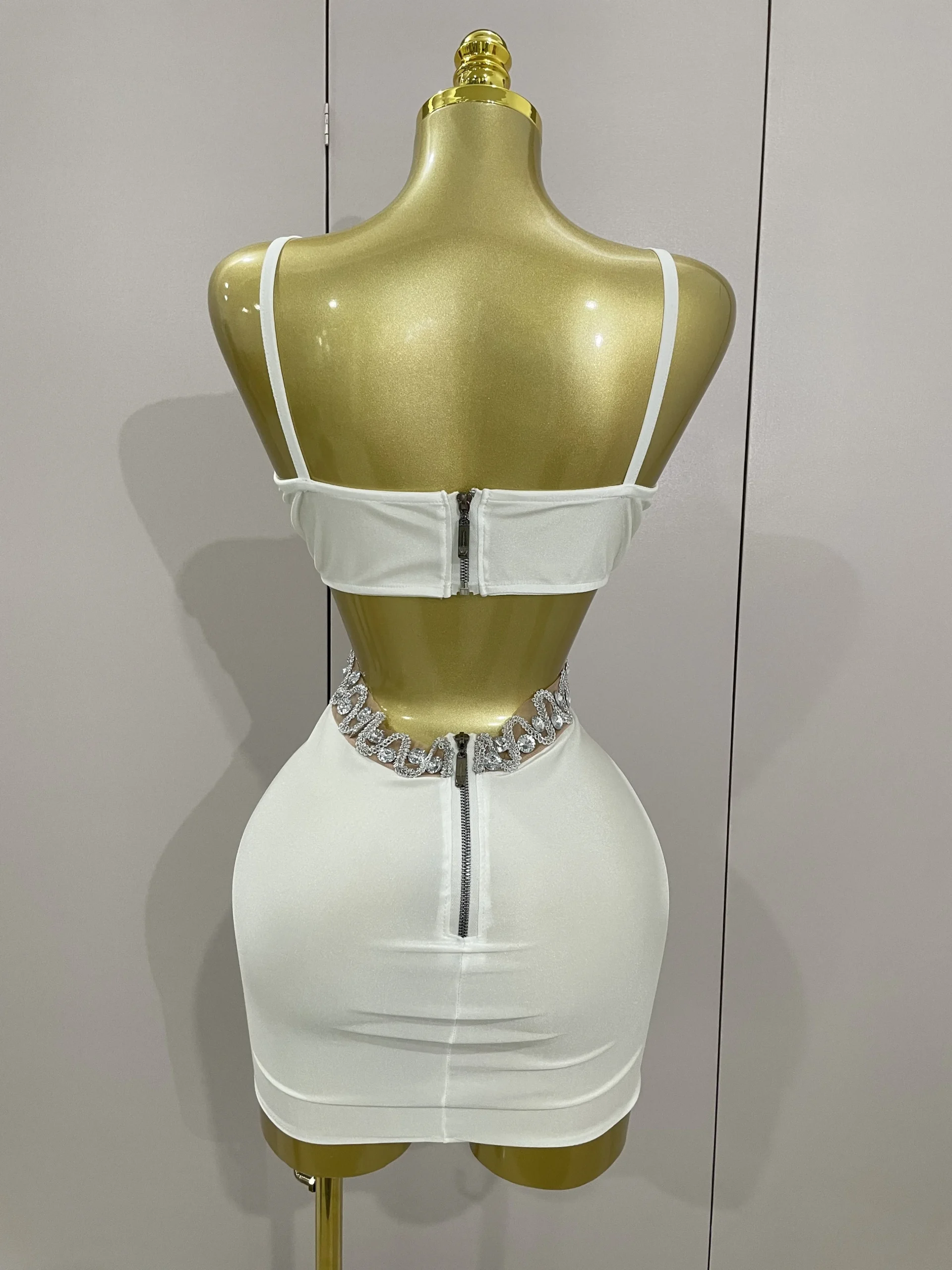 Luxury Rhinestone Chain Mini Dress – Elegant Sleeveless Bodycon for Evening & Birthday Parties - Image 3