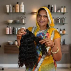 Unprocessed Indian Natural Color Super Wave Human Hair Bundles with Lace Frontal