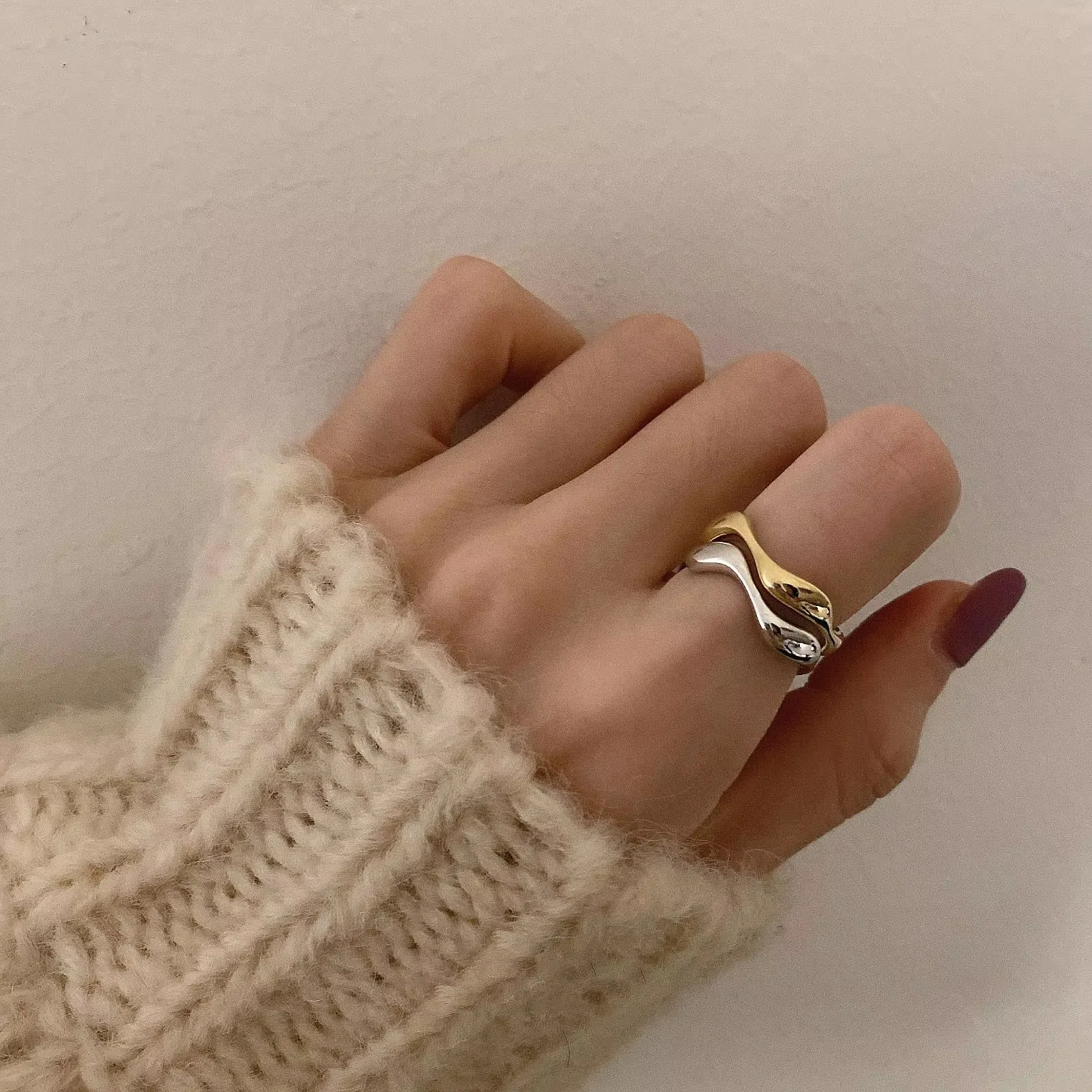 VENTFILLE 925 Sterling Silver Wave Ring – Adjustable Irregular Golden Stackable Band - Image 3