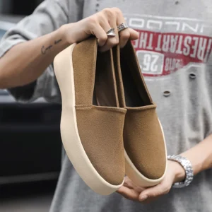 Fashionable Mens Leather Shoes Flat Bottom Oxford Style Lightweight and Comfortable for Formal and Casual Occasions
