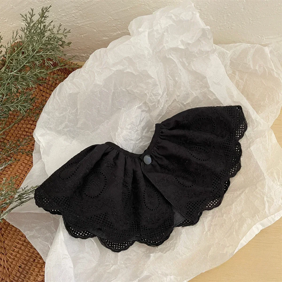 Baby Bib Lace Baby Accessories Korean Kids Lace Collar Cute Hollow Female Baby Bib Scarf Floral Infants Saliva Towel - Image 8
