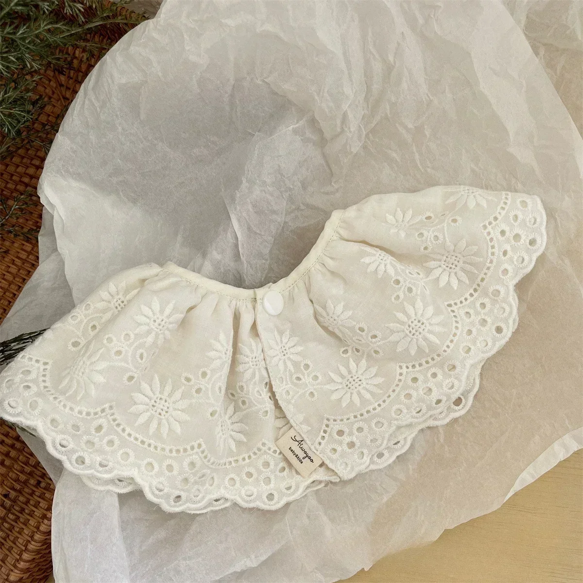 Baby Bib Lace Baby Accessories Korean Kids Lace Collar Cute Hollow Female Baby Bib Scarf Floral Infants Saliva Towel - Image 7