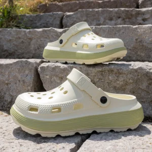 Women Black Platform Clogs Sandals - 2026 Summer Thick Sole Non-slip Garden Shoes - Breathable EVA Beach Slippers for Outdoor