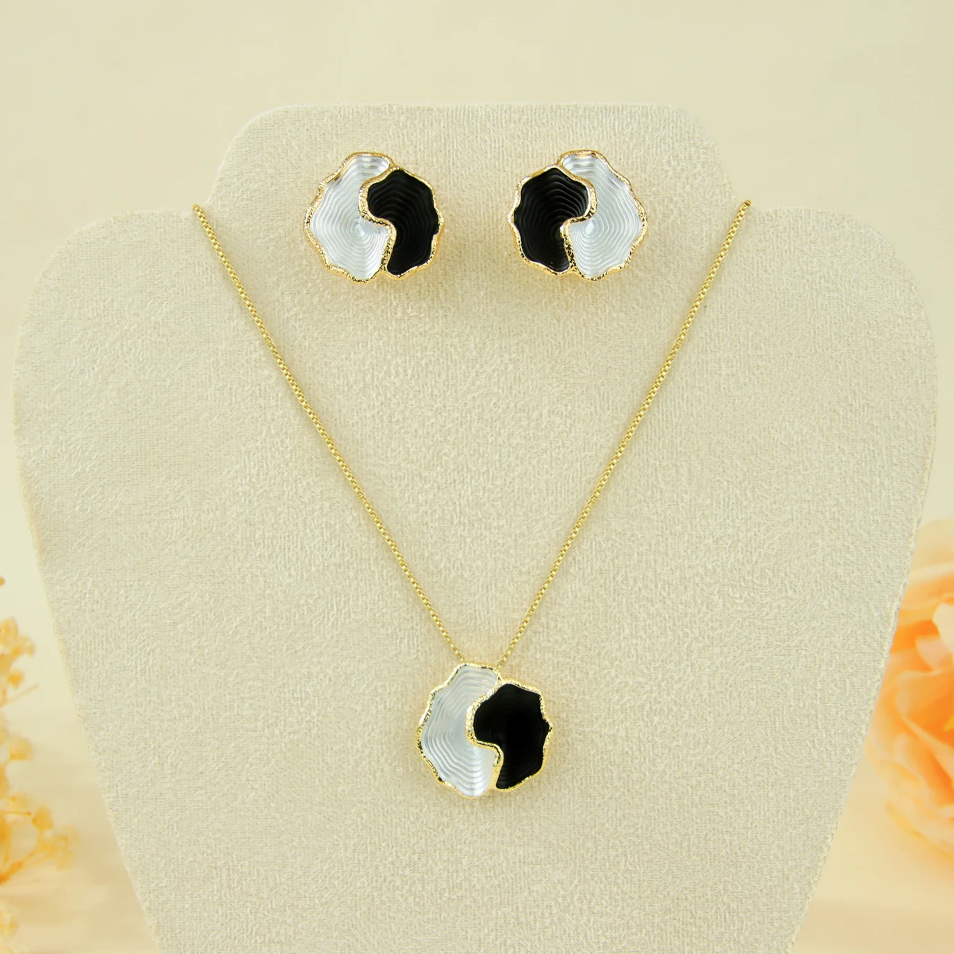 Elegant Enamel Jewelry Set 14k European Exqusite Geometric Chic Necklace Earrings Italian Women Event Party Statement Jewelrys - Image 7