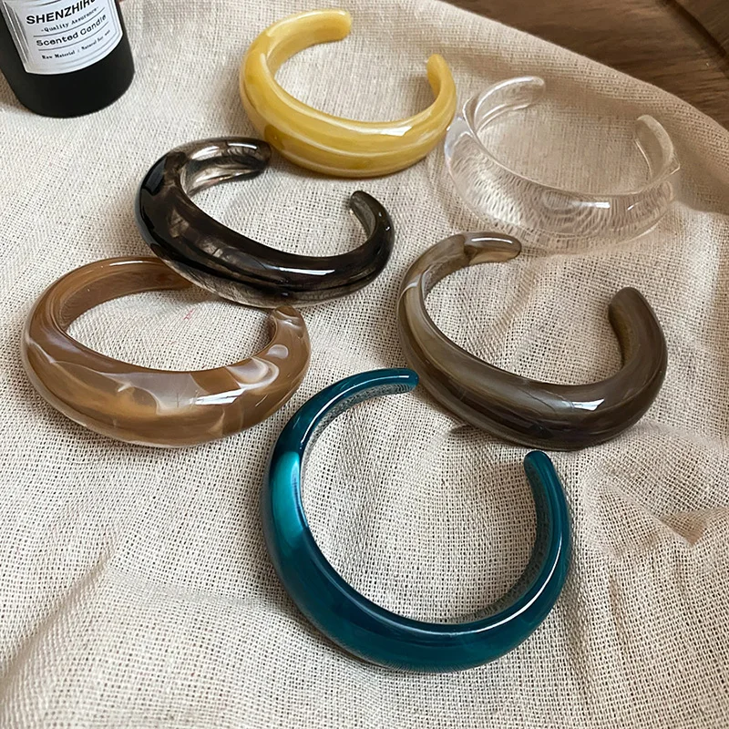Acrylic Shiny Face Smudge Open Bangle for Women Light Luxury High-end Bangles Minimalist Elegant Trendy Jewelry Travel K - Image 2