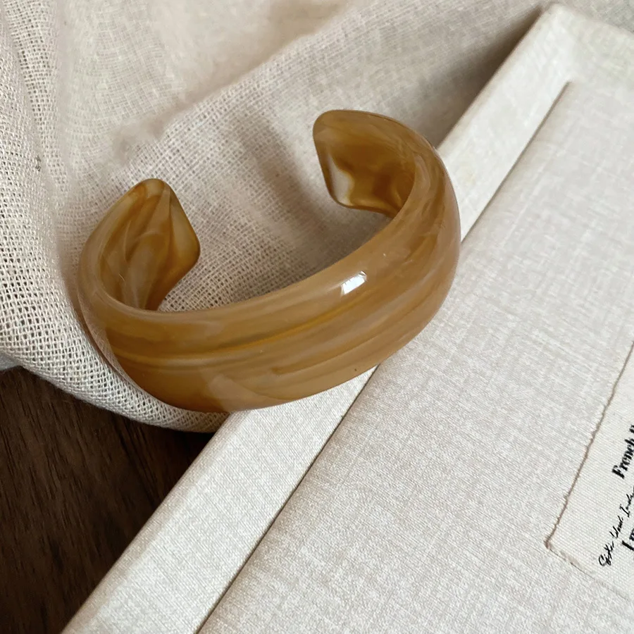 Acrylic Shiny Face Smudge Open Bangle for Women Light Luxury High-end Bangles Minimalist Elegant Trendy Jewelry Travel K - Image 15