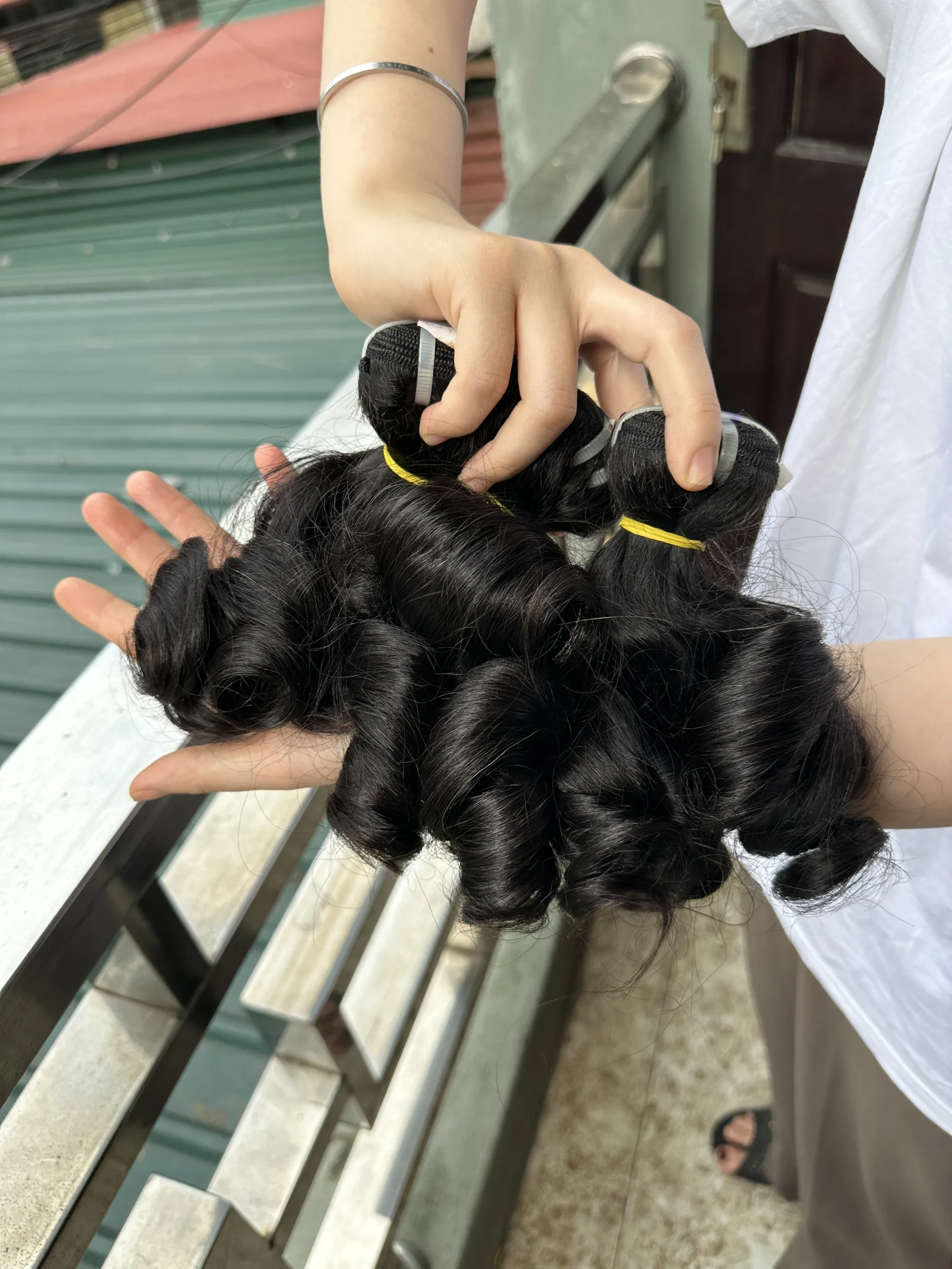Virgin Raw Vietnamese Price Short Bouncy Curly Hair for Human Hair Bundles - Image 3